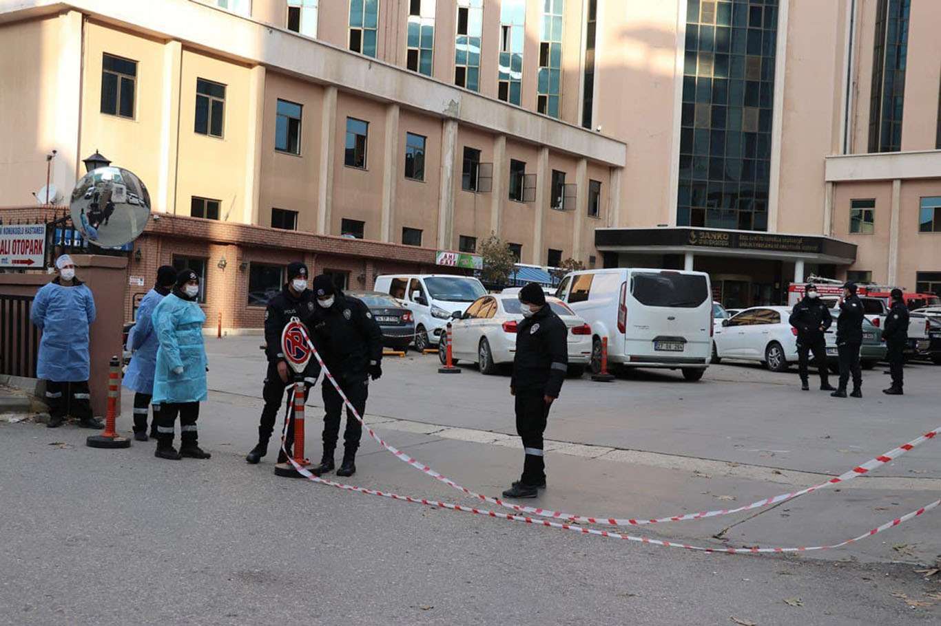 8 people killed in hospital fire in southeastern Turkey